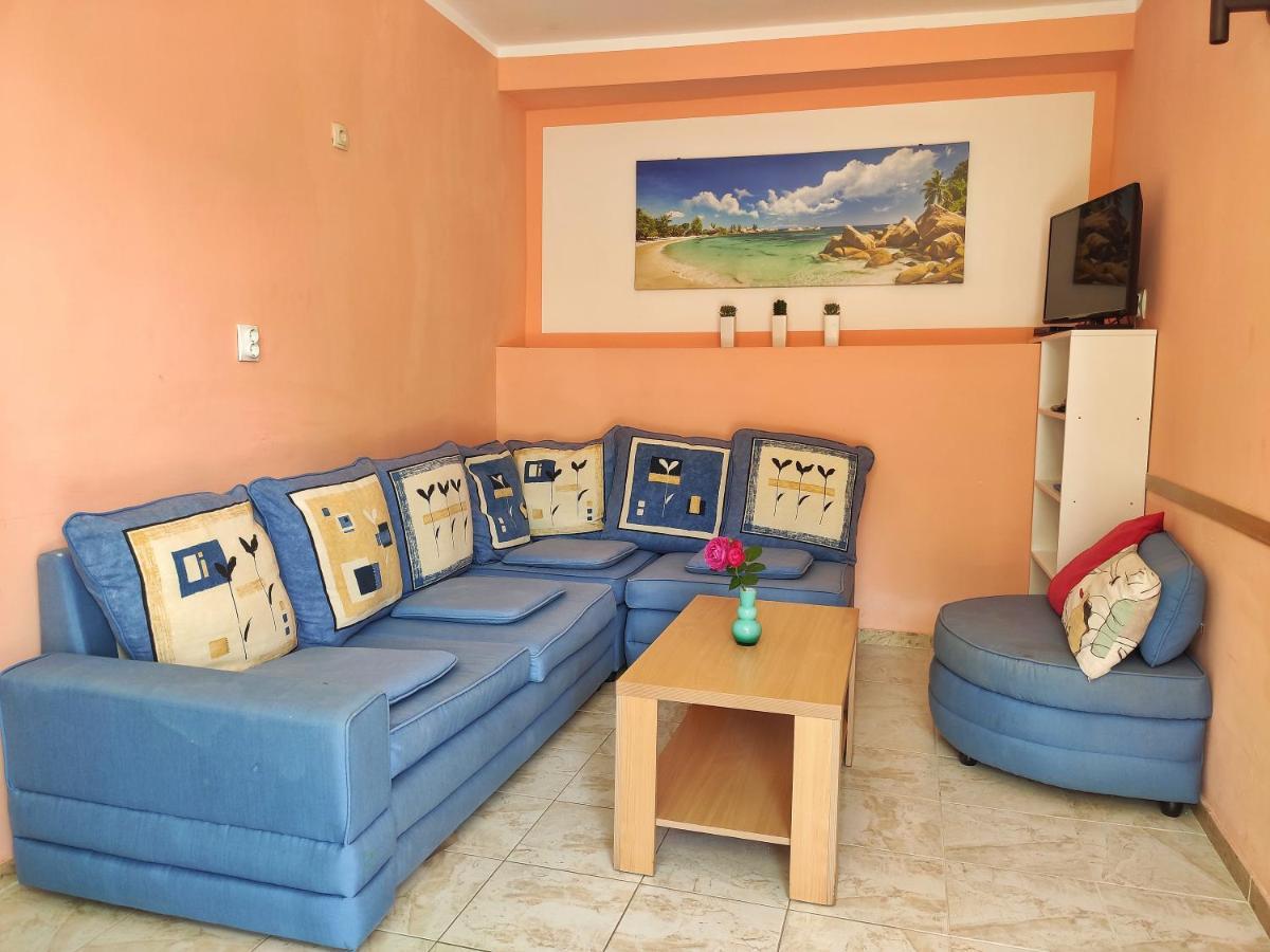 Apartments Gvozdenovic Petrovac Exterior foto